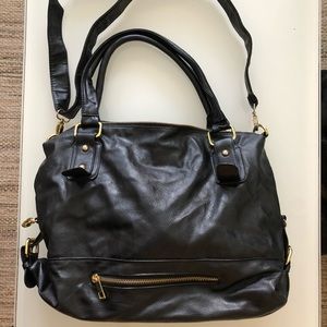 Crossbody and shoulder bag